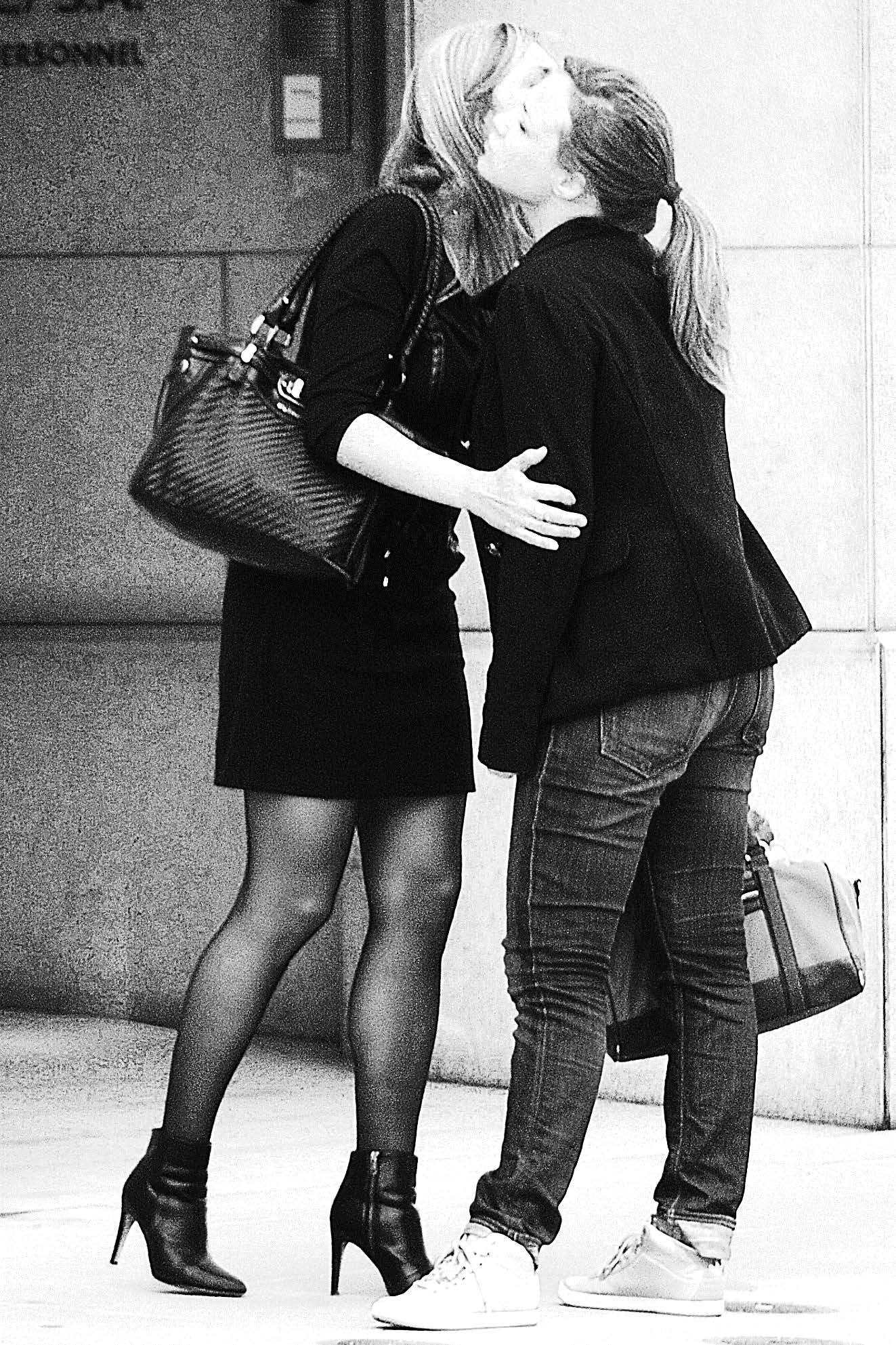 Apologie de la féminité - tome 2 : en société