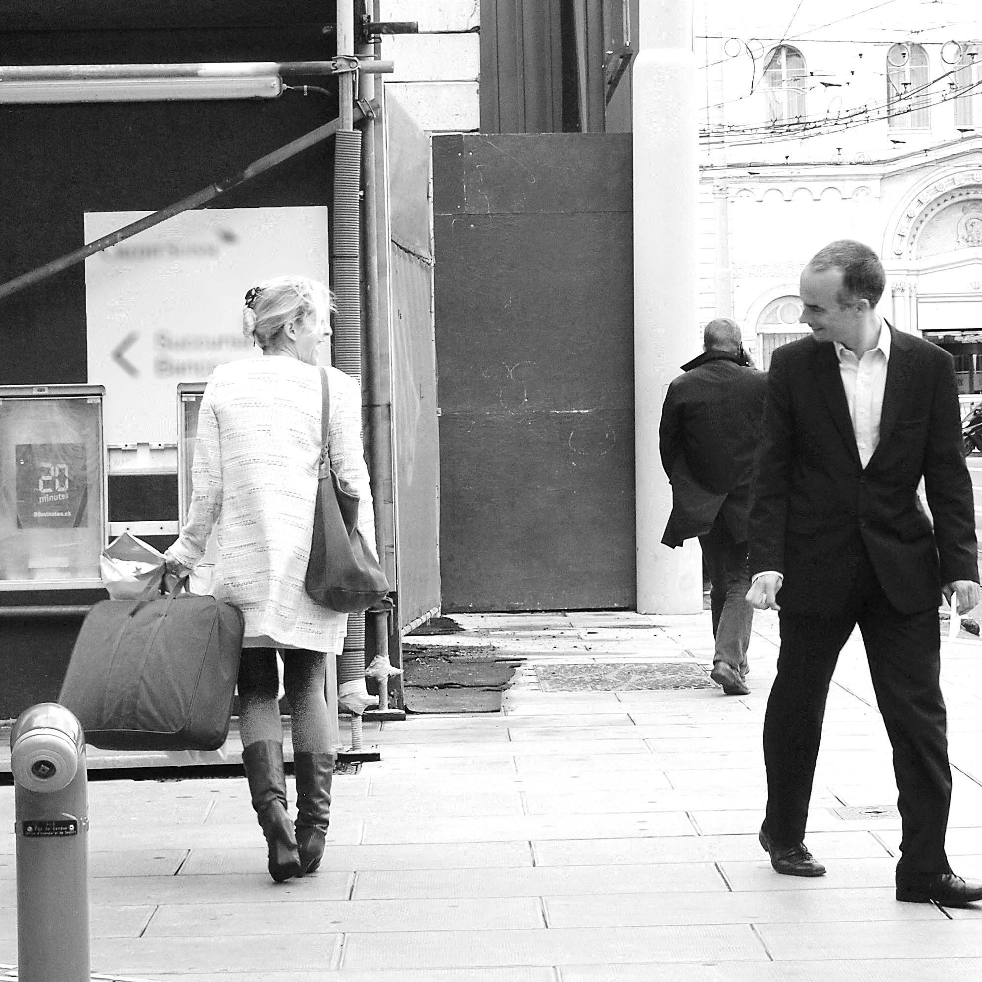 Apologie de la féminité - tome 2 : en société