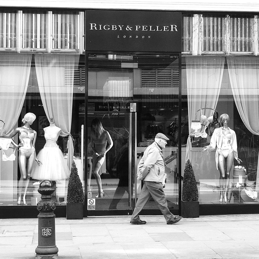 Apologie de la féminité - tome 2 : en société